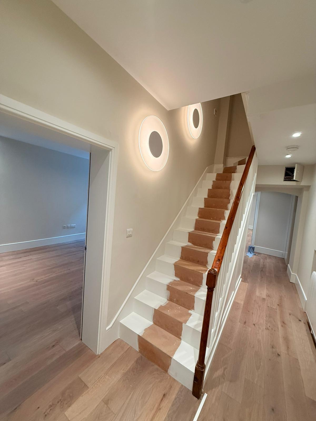 London Flat Bulstrode Street - Upstair view - by ColorLux